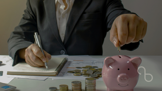 5 Pasos para Ordenar tus Finanzas y Dejar de Mezclar la Plata Personal con la del Negocio